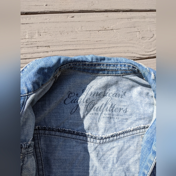 Y2K American Eagle Distressed Jean Jacket Size XS - Picture 3 of 7